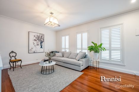 2/19 Grice Cres, Essendon, VIC 3040