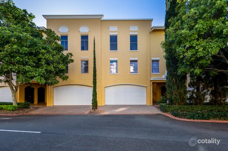 Property photo of 15/14 Pendraat Parade Hope Island QLD 4212