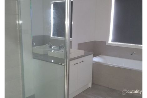 Property photo of 37 Rockfern Crescent Diggers Rest VIC 3427