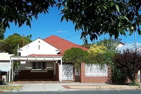 64 Kalgoorlie St, Mount Hawthorn, WA 6016