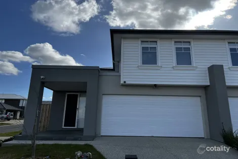 Property photo of 32 Masquerade Road Berwick VIC 3806