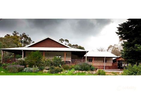 13 Pine Tce, Darlington, WA 6070