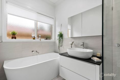 Property photo of 2 Eagle Street Mornington VIC 3931