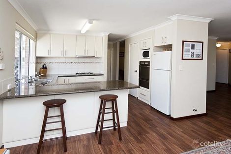 Property photo of 6 Ozark Place Warnbro WA 6169