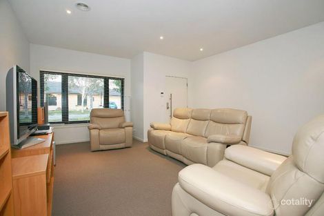 Property photo of 4 Viewmount Place Sandhurst VIC 3977