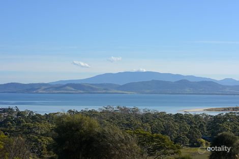 Property photo of 4 Whitefoord Parade Dodges Ferry TAS 7173