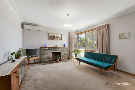Property photo of 10 Selola Court Fawkner VIC 3060
