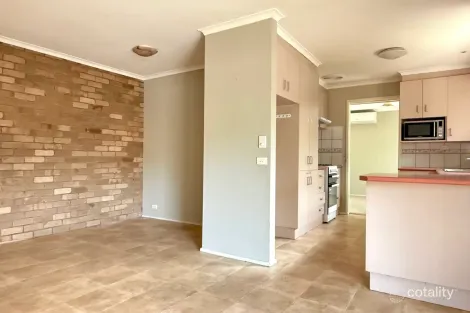 Property photo of 17 Glenmoyne Square Werribee VIC 3030