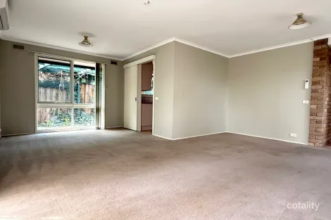 Property photo of 17 Glenmoyne Square Werribee VIC 3030