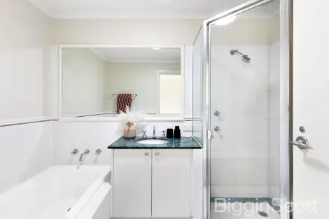 Property photo of 61 Beacon Vista Port Melbourne VIC 3207