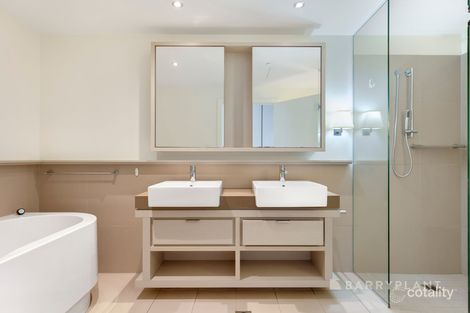 Property photo of 172/8 Waterside Place Docklands VIC 3008