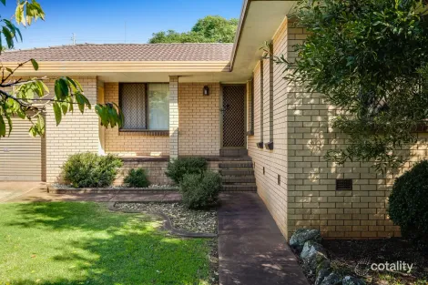 51 Noll St, Kearneys Spring, QLD 4350