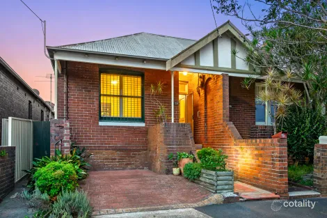 19 Queen St, Marrickville, NSW 2204