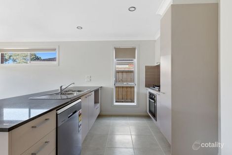Property photo of 11 Cantie Place Doreen VIC 3754