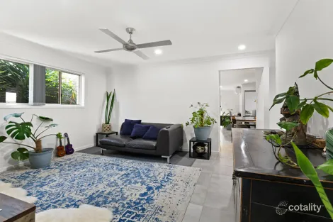 Property photo of 6 Dysart Drive Holmview QLD 4207