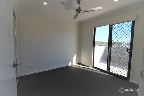 Property photo of 7 Therese Circuit Augustine Heights QLD 4300