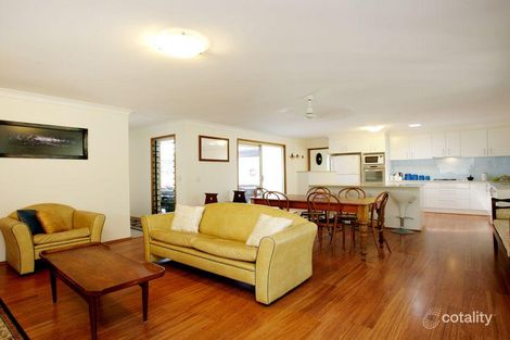 Property photo of 28 Ferny Fairway Burleigh Waters QLD 4220