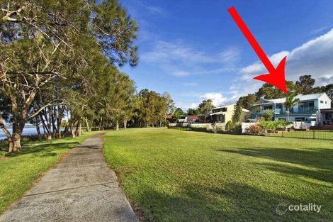 Property photo of 33 Lakedge Avenue Berkeley Vale NSW 2261