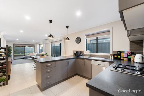 Property photo of 8 Pillar Road Wyndham Vale VIC 3024