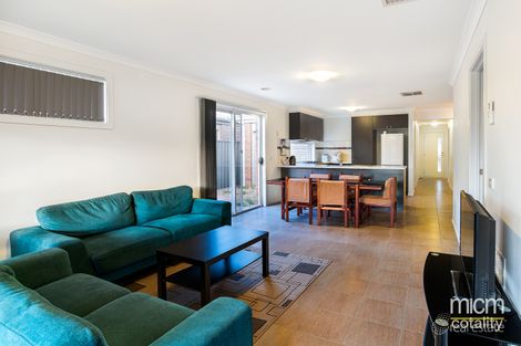 Property photo of 33 Hatfield Place Deer Park VIC 3023