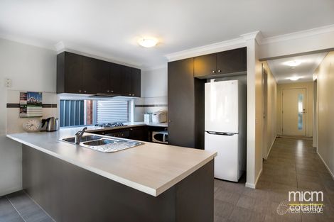 Property photo of 33 Hatfield Place Deer Park VIC 3023