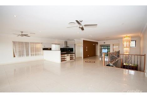 Property photo of 5B Rivage Place Highland Park QLD 4211