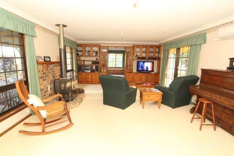 Property photo of 379 Gold Creek Road Brookfield QLD 4069