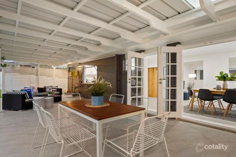 Property photo of 2 Wyngarde Street McDowall QLD 4053