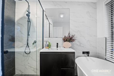 Property photo of 11 Hervey Close Forest Lake QLD 4078