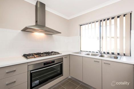 4/33 Cowcher Way E, Medina, WA 6167