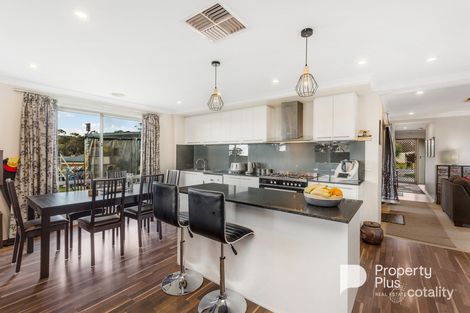 Property photo of 31 Jerribong Way Kangaroo Flat VIC 3555