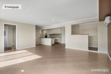 Property photo of 38 Dryberry Avenue St Clair NSW 2759