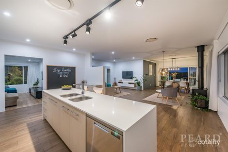 Property photo of 17 Costate Road Jindalee WA 6036