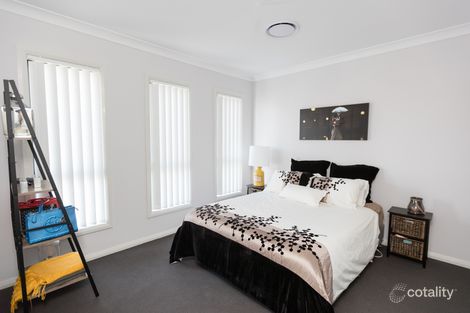 Property photo of 33 Venturer Parade Leppington NSW 2179