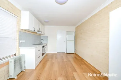 Property photo of 2/237 Russell Street Bathurst NSW 2795