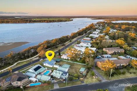 Property photo of 41 River Road Shoalhaven Heads NSW 2535