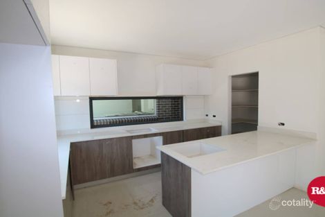 Property photo of 3 Melville Road St Clair NSW 2759