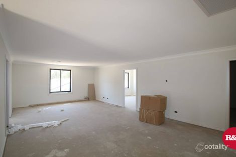 Property photo of 3 Melville Road St Clair NSW 2759