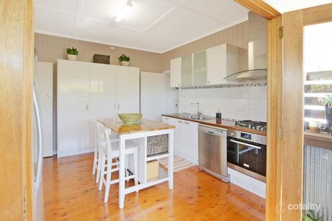Property photo of 135 West Avenue Wynnum QLD 4178