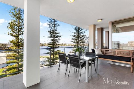 302/1 The Esplanade, Mount Pleasant, WA 6153