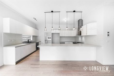 2/2 Leagh Ct, Scoresby, VIC 3179