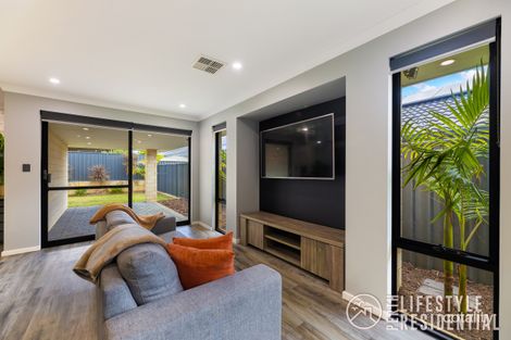 Property photo of 25 Wallaby Road Banksia Grove WA 6031