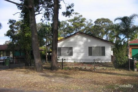 8 Ourringo Ave, Lake Haven, NSW 2263