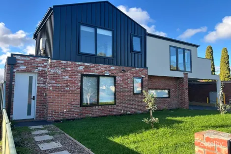1/180 Ballarat Rd, Maidstone, VIC 3012