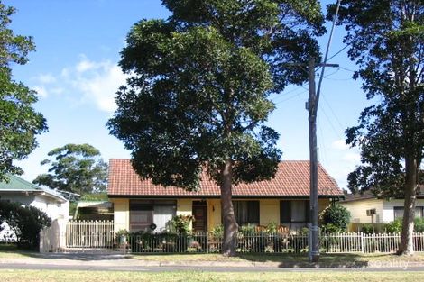 Property photo of 19 Central Avenue Oak Flats NSW 2529