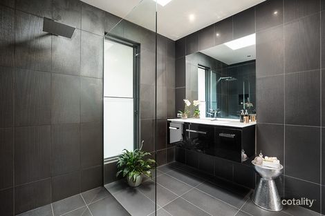 Property photo of 16 Wilkinson Way Park Orchards VIC 3114