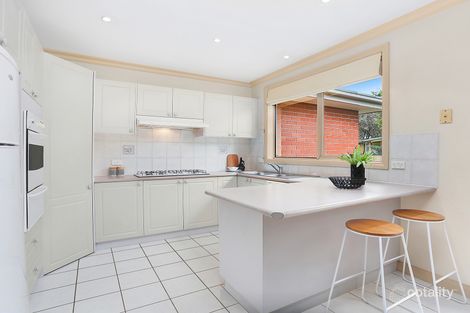 Property photo of 2/15 Pinewood Drive Mount Waverley VIC 3149