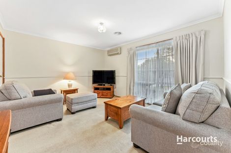 Property photo of 2 Emma Court Berwick VIC 3806