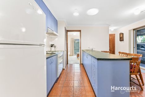 Property photo of 2 Emma Court Berwick VIC 3806