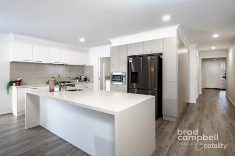 Property photo of 44 Cimmaron Way Kialla VIC 3631